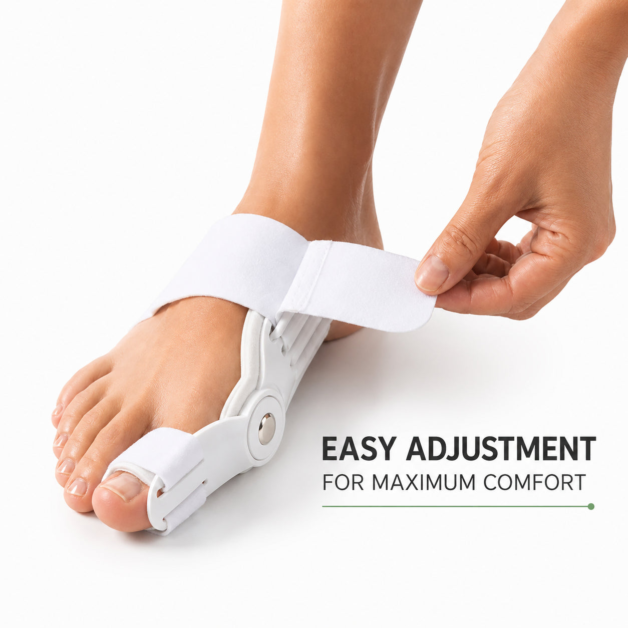 Hallux valgus-korrigerare med justerbara remmar som hjälper till att rikta stortån och ger en bekväm, individuell passform.